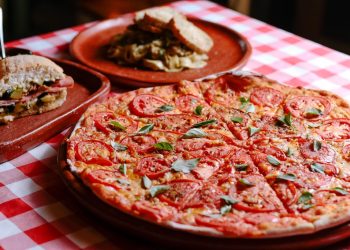 Retro pobočka Pizza Hut odhaluje, proč lidi přitahuje nostalgie