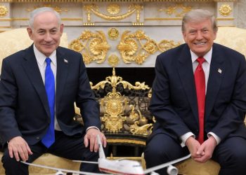 Donald Trump odložil údery na Írán kvůli dohodě o průlivu